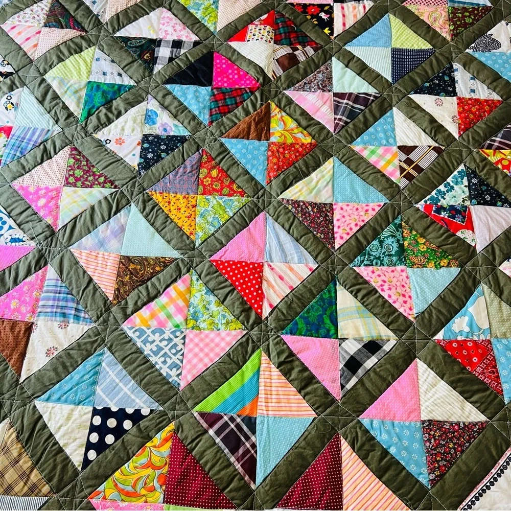 Vintage Handmade Patchwork Quilt 65” x 80” – Multicolor Triangle Blocks Full.